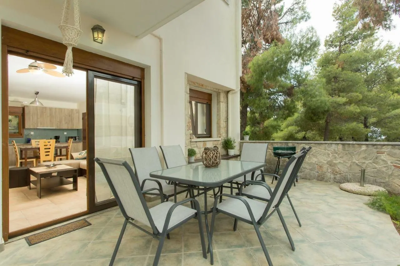 Izabella Sea Side Villa Siviri 0*,  Greece